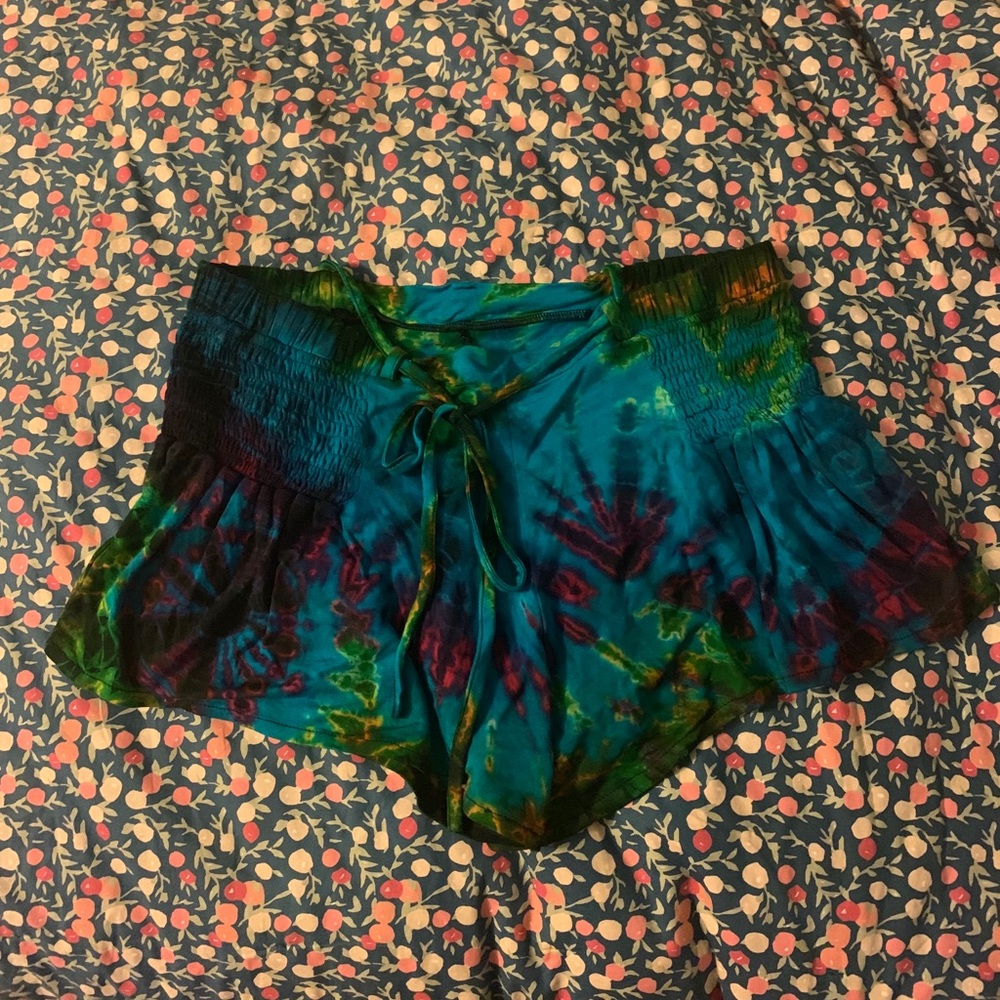 comfy tie-dye shorts